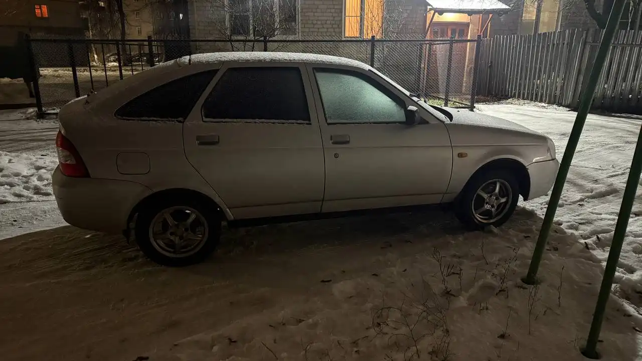 Продам Лада Приора 2008 года с капитальным ремонтом двигателя