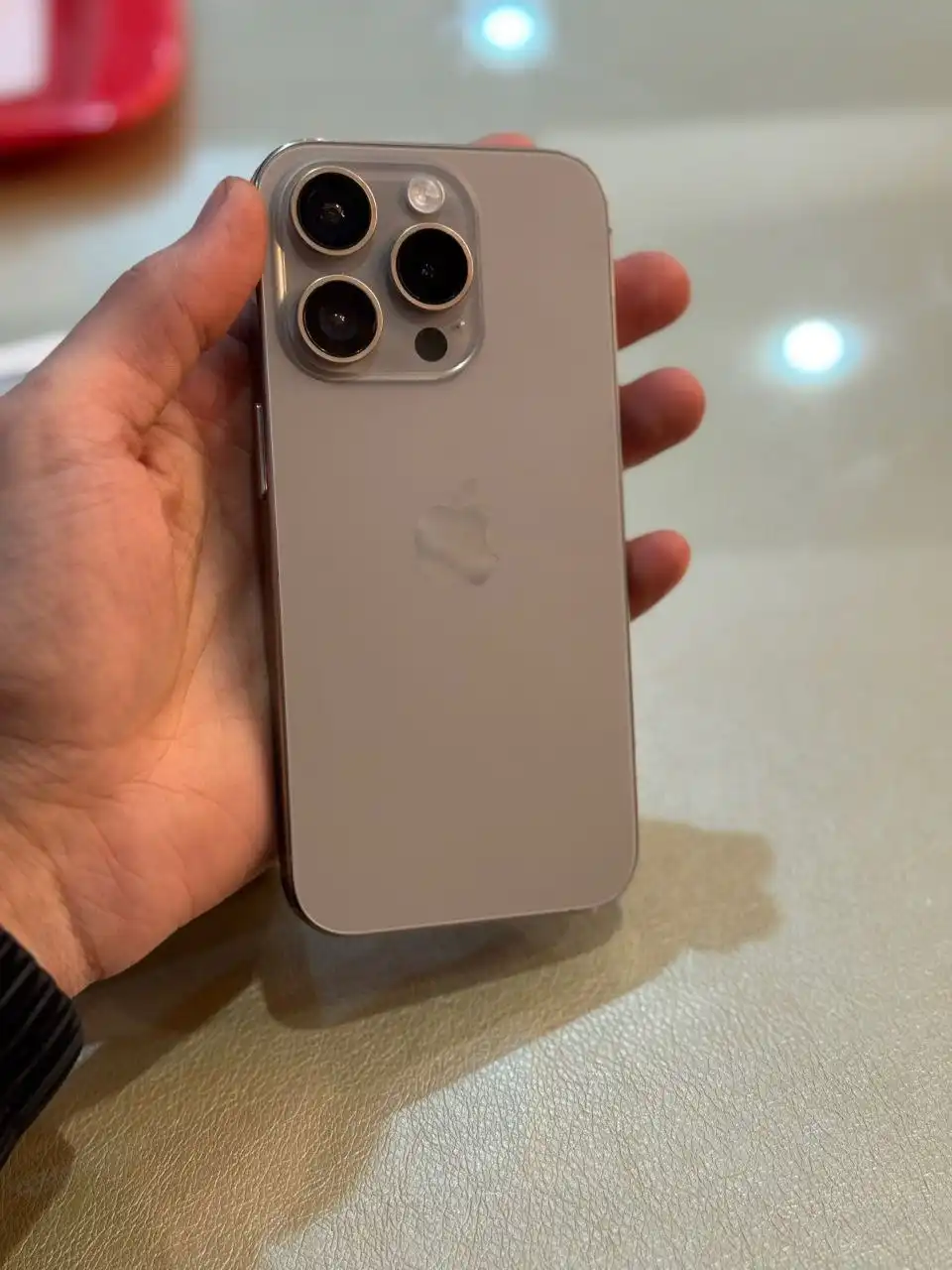 iPhone 15 Pro 256gb White с замененным дисплеем