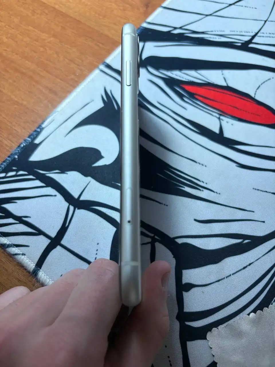 Продажа iPhone 11 64 ГБ в отличном состоянии