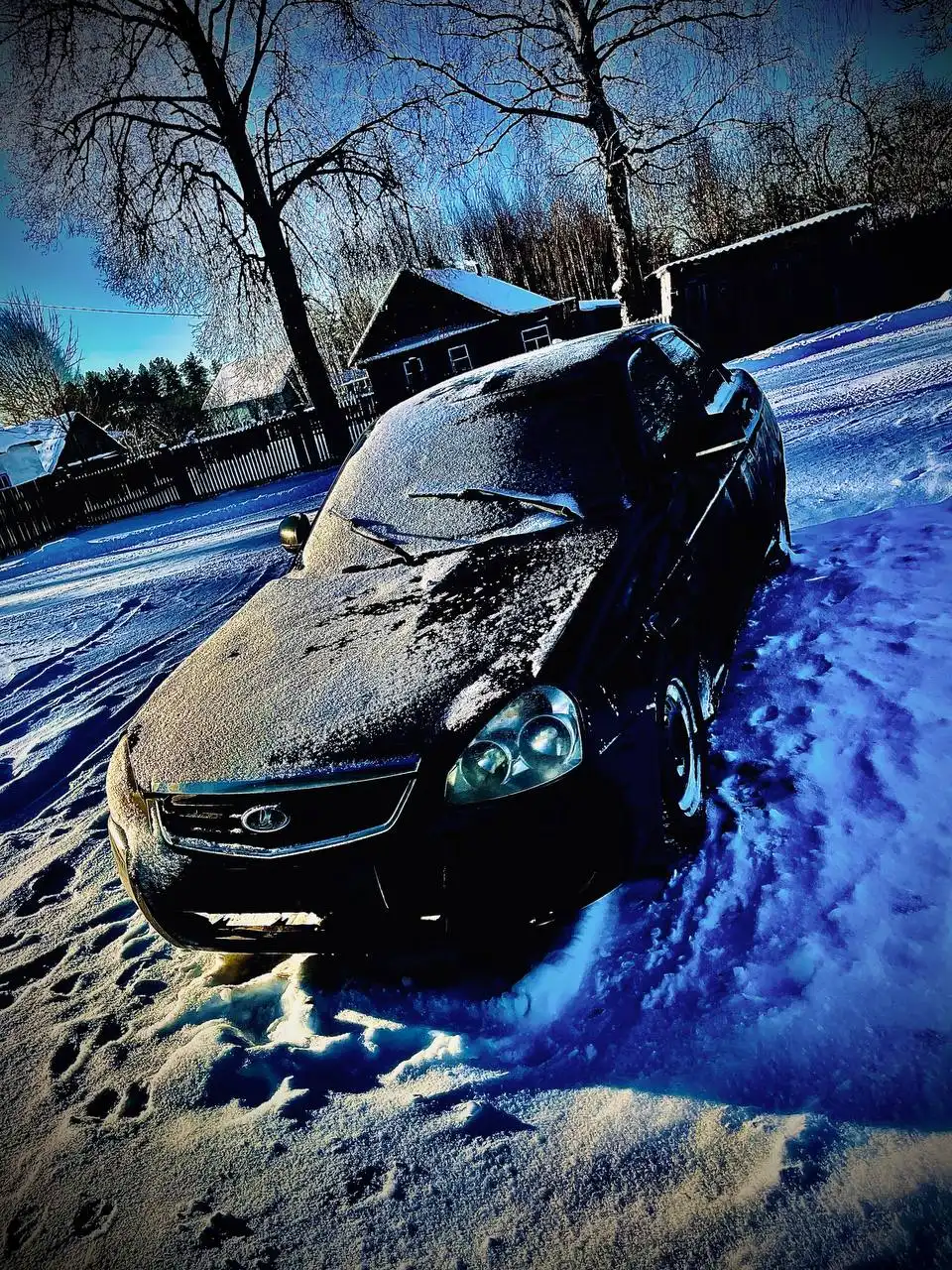 Продам Приору 1, движок бомба, не гнилая, снята с учета