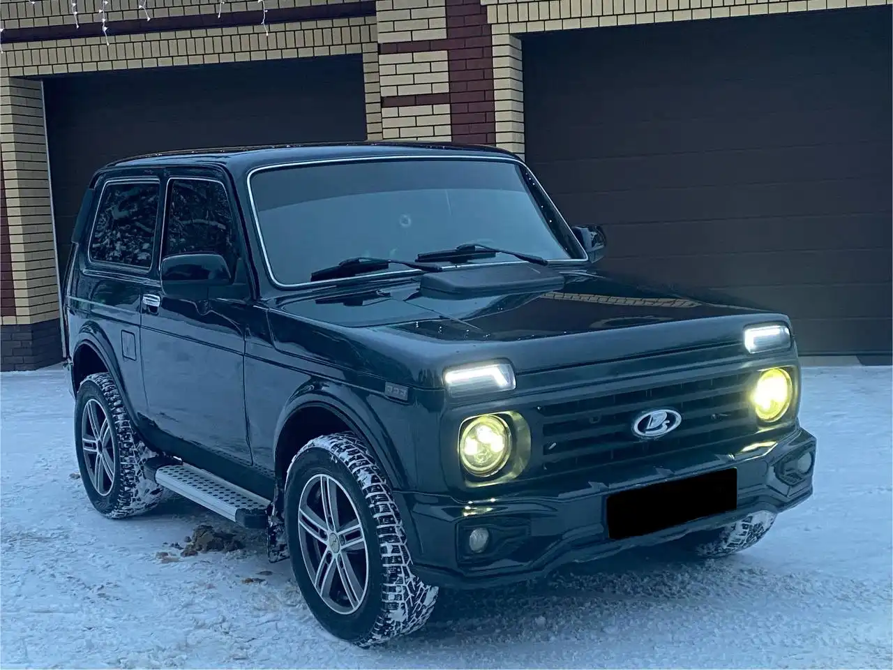 Продажа LADA NIVA 4x4 3D 2013 года