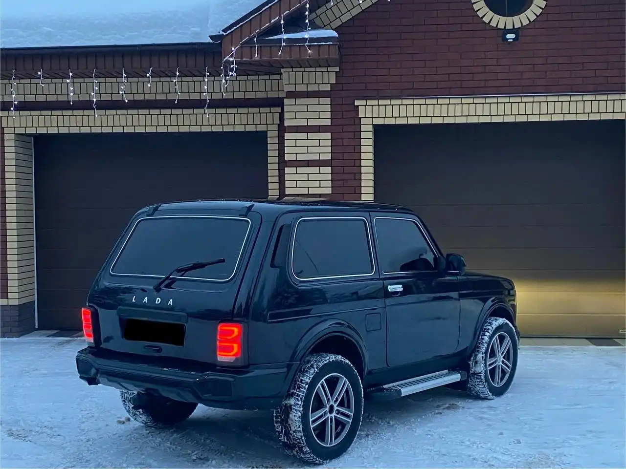 Продажа LADA NIVA 4x4 3D 2013 года