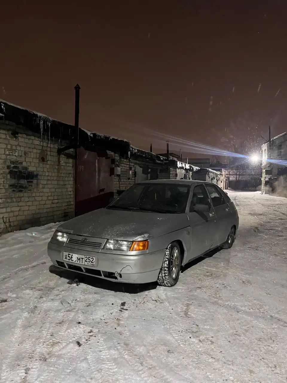 Автомобиль 2112 2003 года