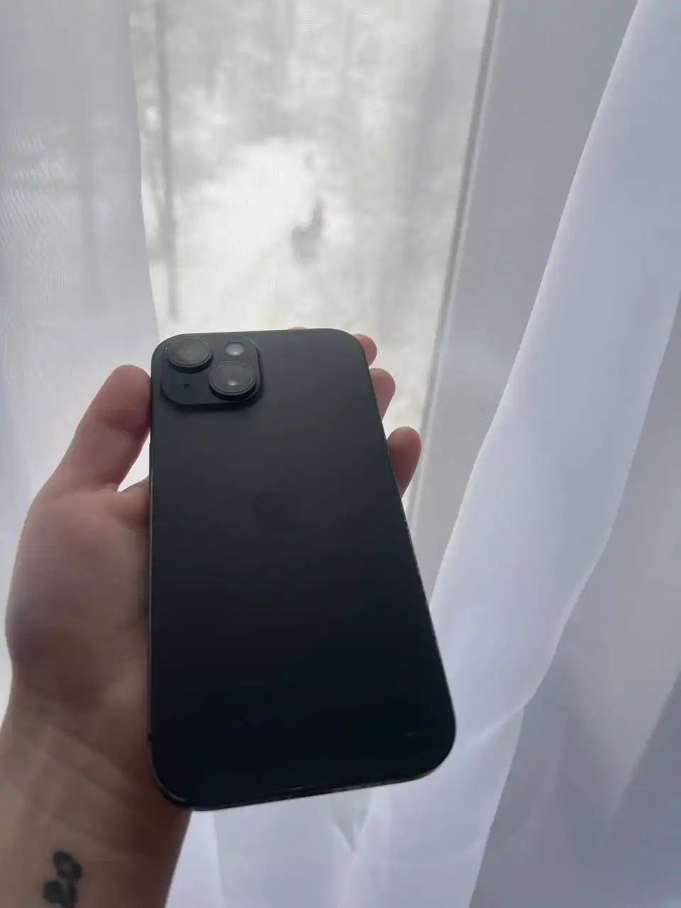 Продам айфон