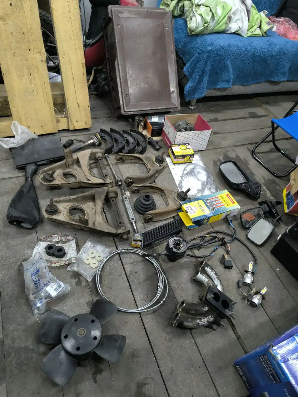 Продажа запчастей на классику одним лотом - Автозапчасти (Запчасти) в Нижний Новгород