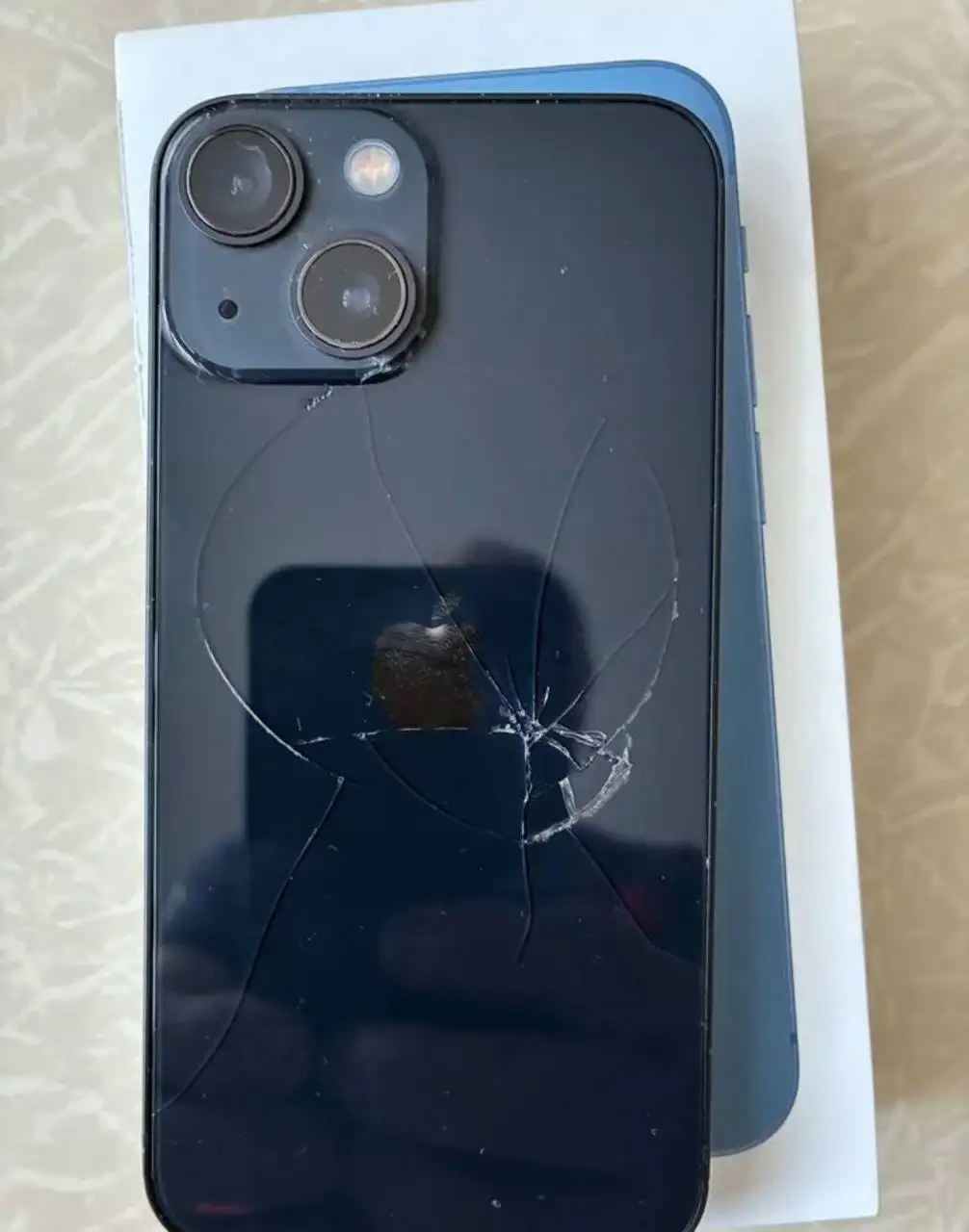 Продам iPhone 13 Mini с замененным корпусом и аккумулятором - Смартфоны (Электроника) в Нижний Новгород