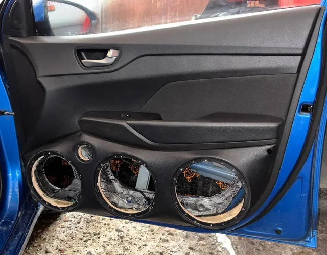 Дверные карты на Solaris 2 - Porsche Cayenne в Нижний Новгород