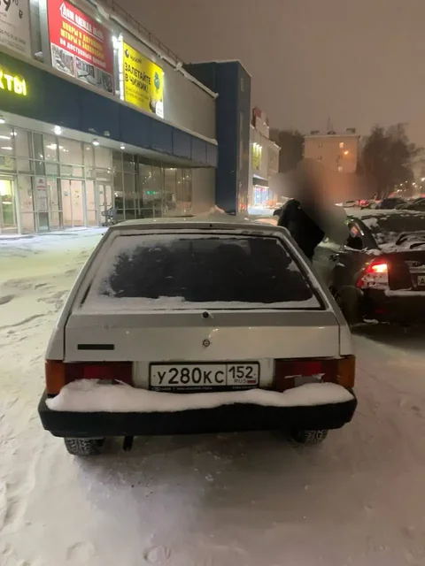 ВАЗ 2109 инжектор 2001 года в Нижнем Новгороде - Легковые автомобили в Нижний Новгород