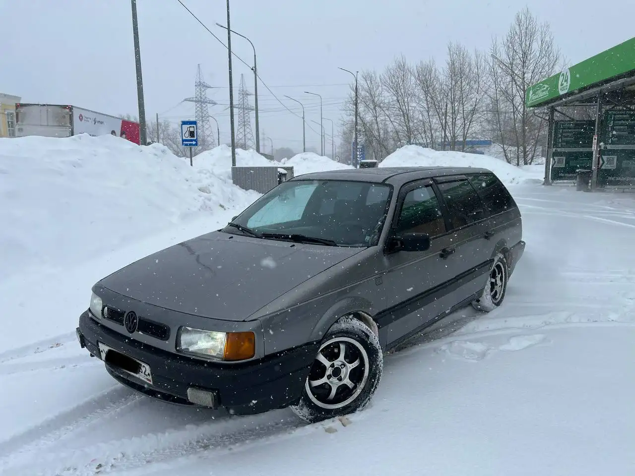 Volkswagen Passat B3 1.8 МКПП - Легковые автомобили (Авто) в Дзержинск