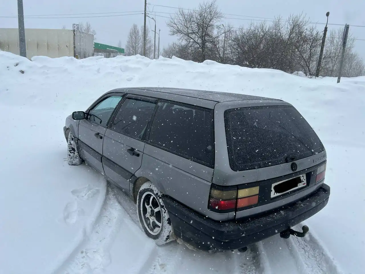 Volkswagen Passat B3 1.8 МКПП - Легковые автомобили (Авто) в Дзержинск