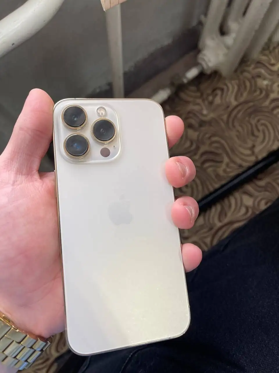 Продажа iPhone 13 Pro в идеальном состоянии - Смартфоны (Электроника) в Нижний Новгород