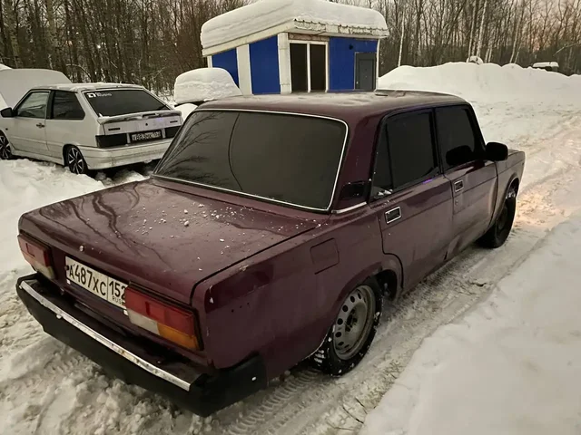 Продажа ВАЗ 2107 2002 года выпуска - Двигатели и КПП в Нижний Новгород