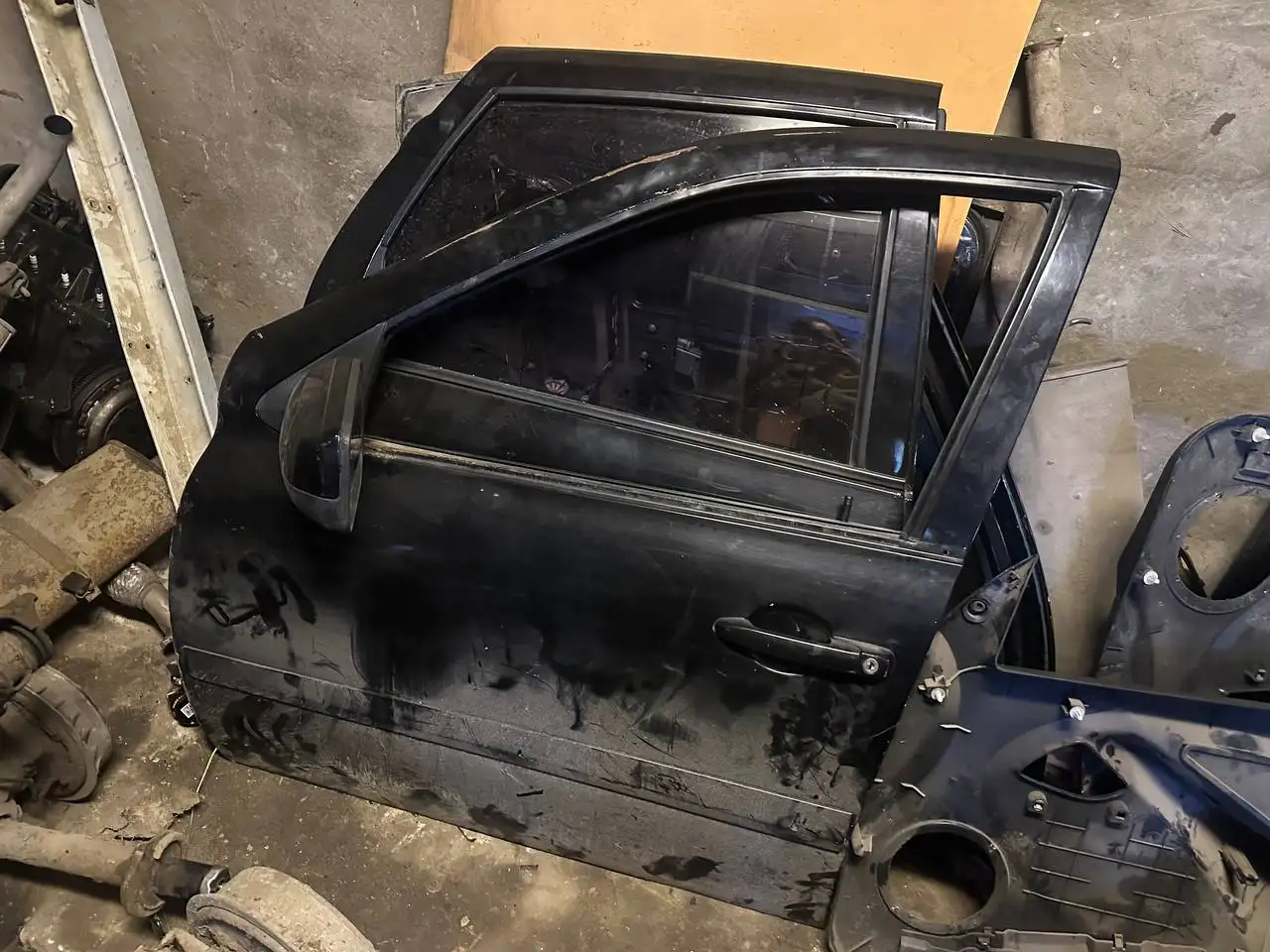Продам двери передние Лада Гранта 2017 под ремонт - Запчасти (Авто) в Бор