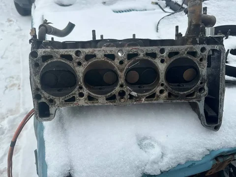 Продажа ГБЦ ВАЗ 2107 с прогоревшим клапаном - частное объявление в Бор