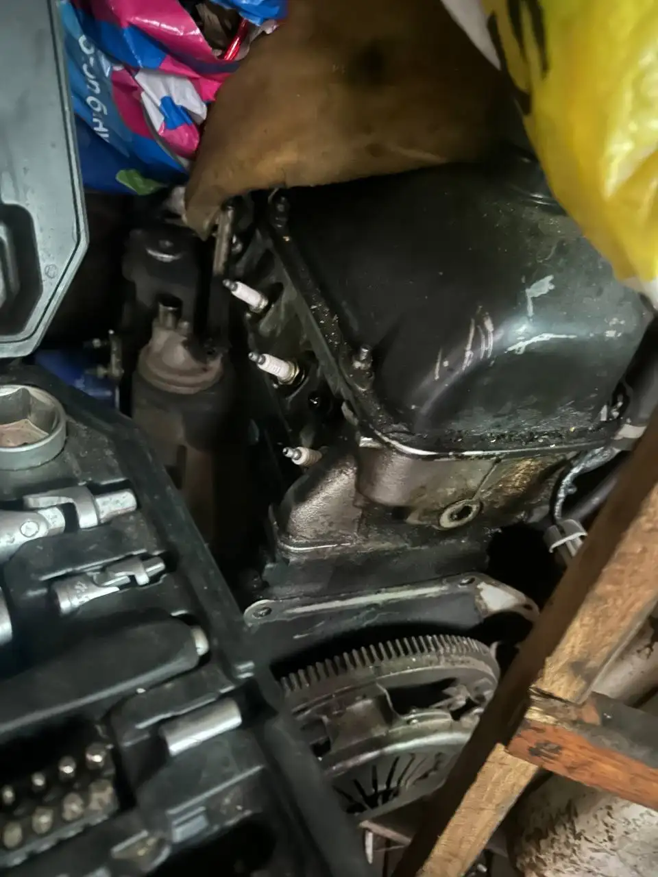 Мотор целиком прогрел клапан - Двигатель (Запчасти) в Нижний Новгород