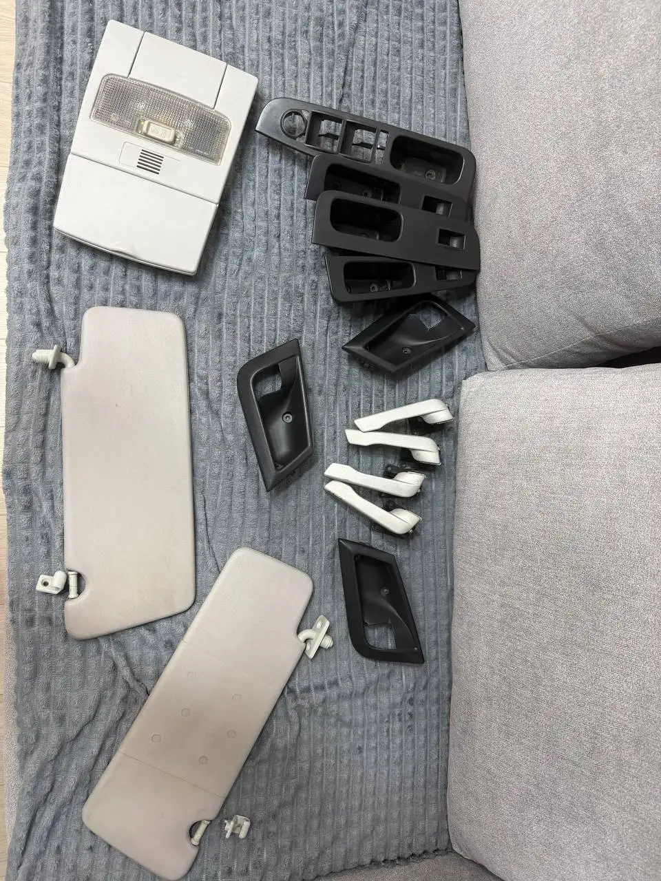 Продажа элементов салона Lada Priora и катушек Bosch - Автозапчасти (Запчасти) в Нижний Новгород