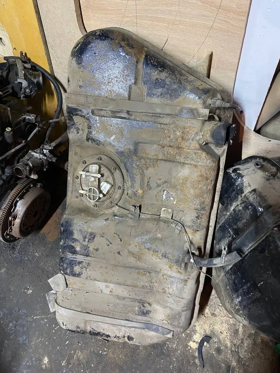 Разбор ВАЗ 2110 и Приора, запчасти с Классики - Автозапчасти для ВАЗ (Запчасти) в Нижний Новгород