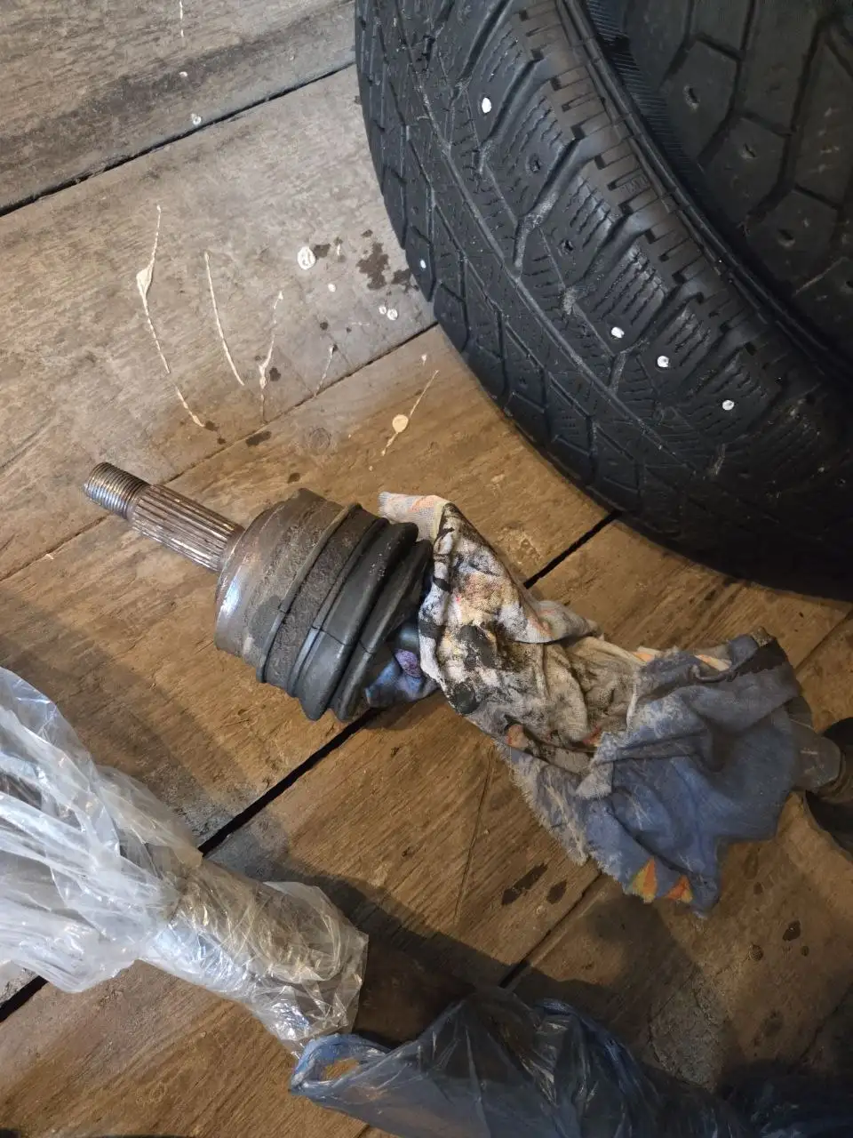 Продам шины с дисками: зимние на штампованных, летние без дисков - Шины и диски (Авто) в Нижний Новгород