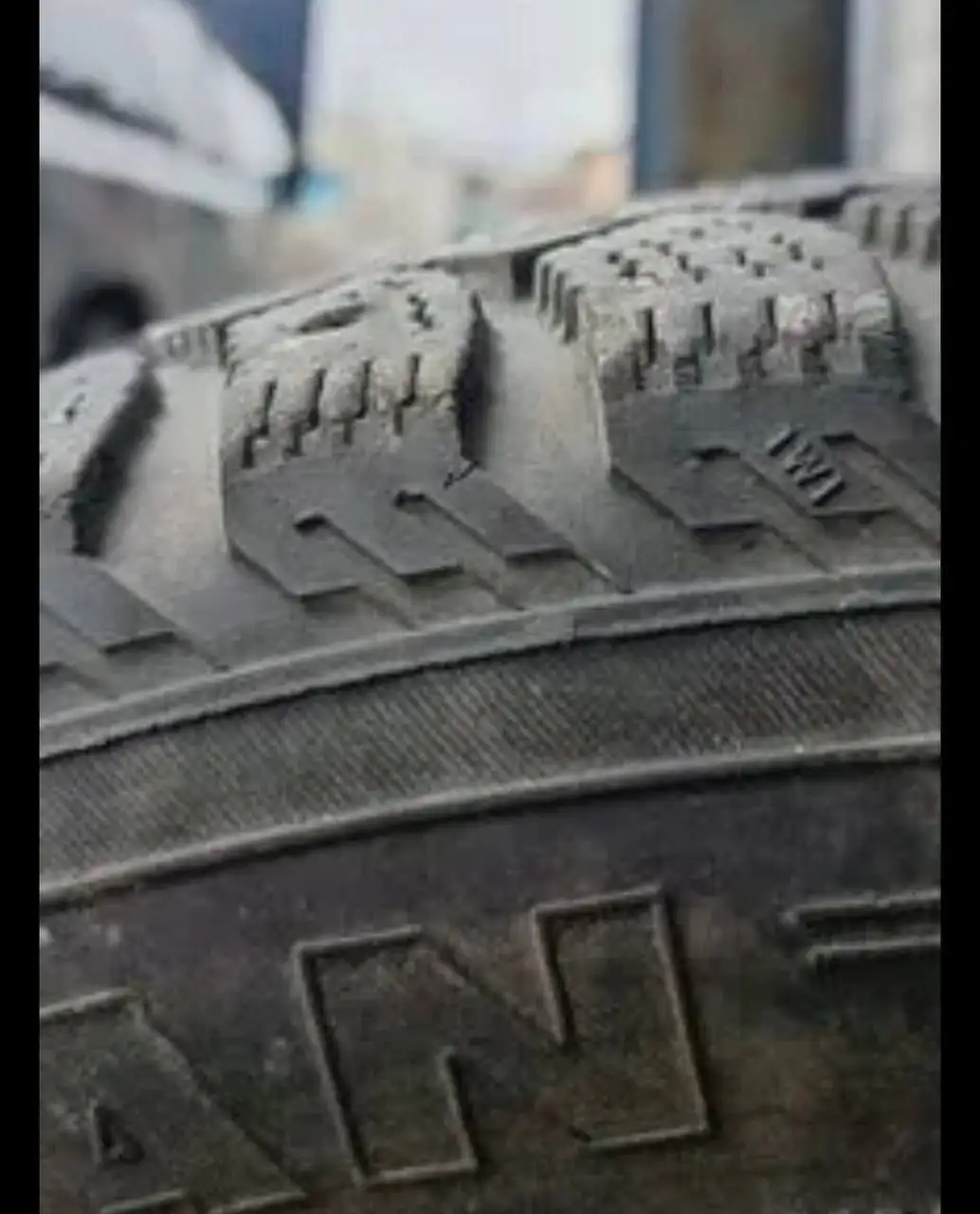Продажа 4 покрышек Hakkapelita и Bridgestone 205/55/16 - Шины и диски (Авто) в Нижний Новгород