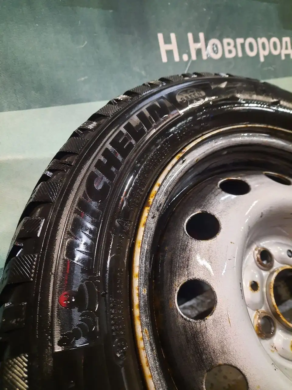 Зимняя резина R14 Мишлен 175/65 - Шины (Запчасти) в Нижний Новгород