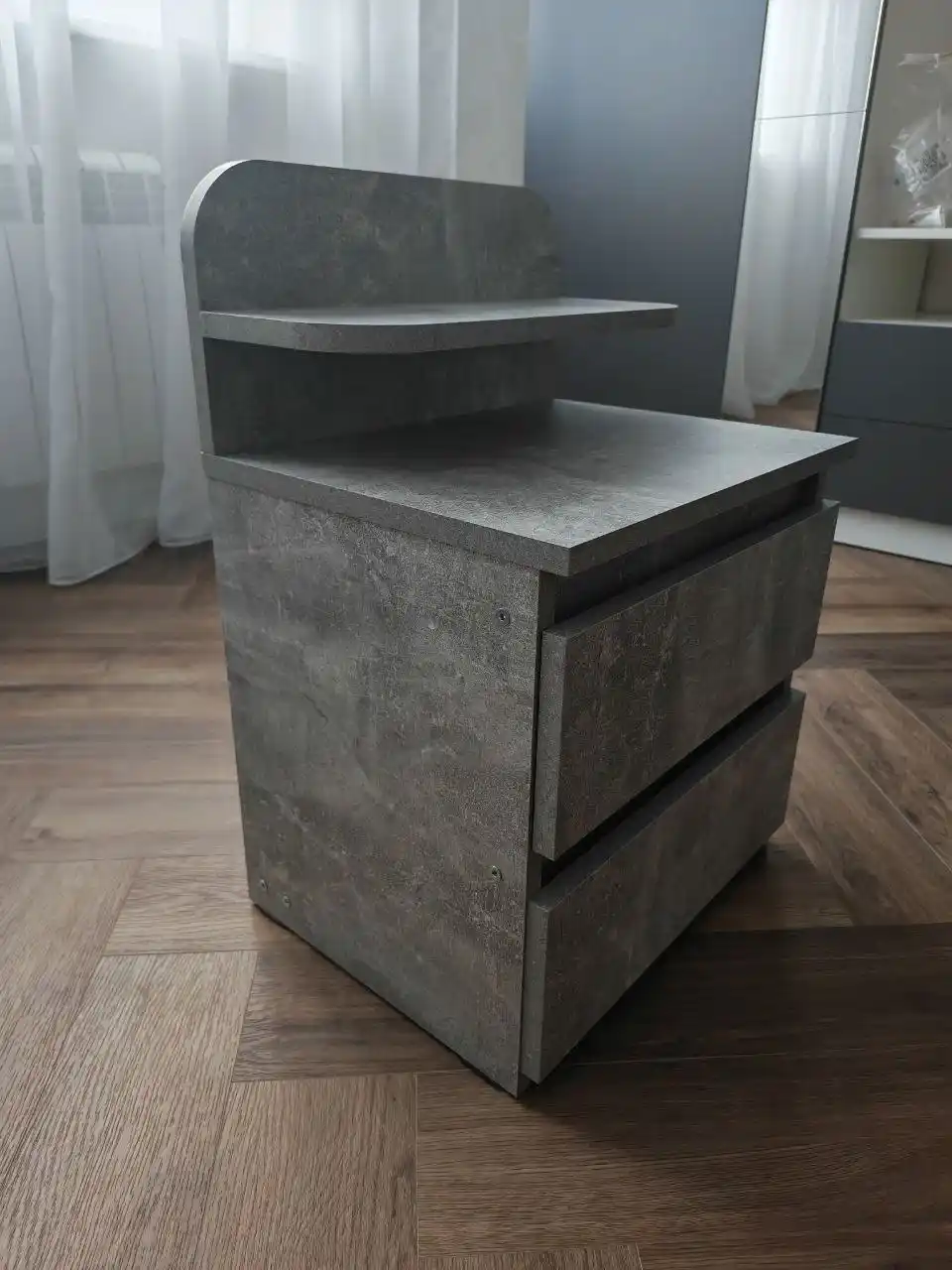 Тумба прикроватная с ящиками