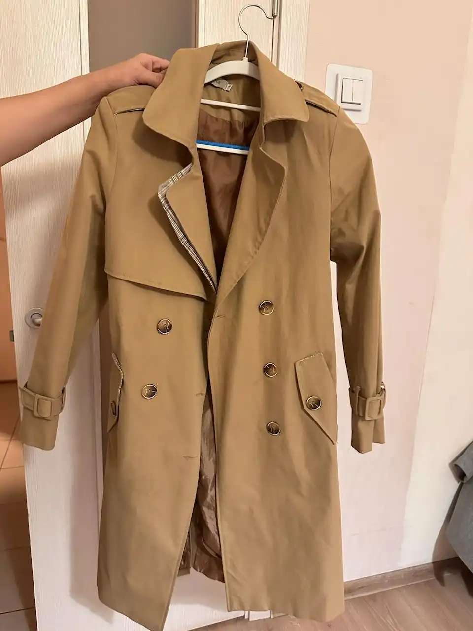 Тренч плотный материал