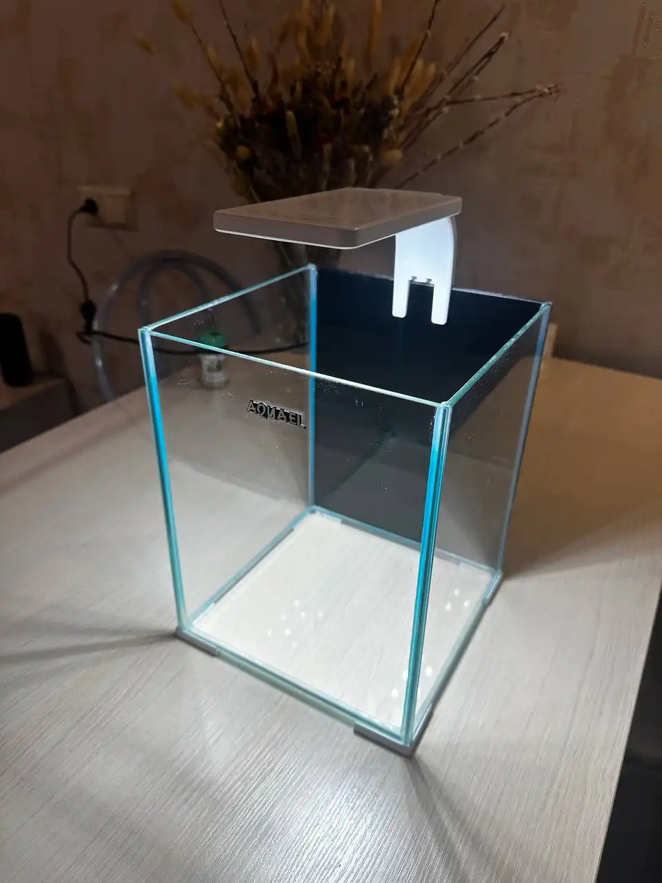 Продам аквариум Aquael 10 л