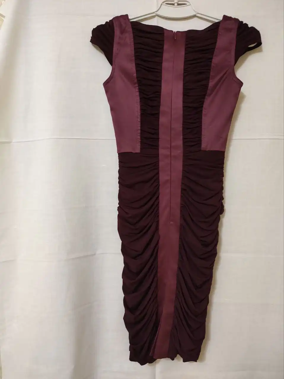 Элегантное бордовое платье размер 42 (S)