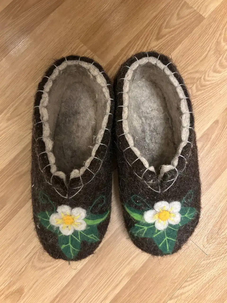 Войлочные тапки размер 39 из натуральной шерсти