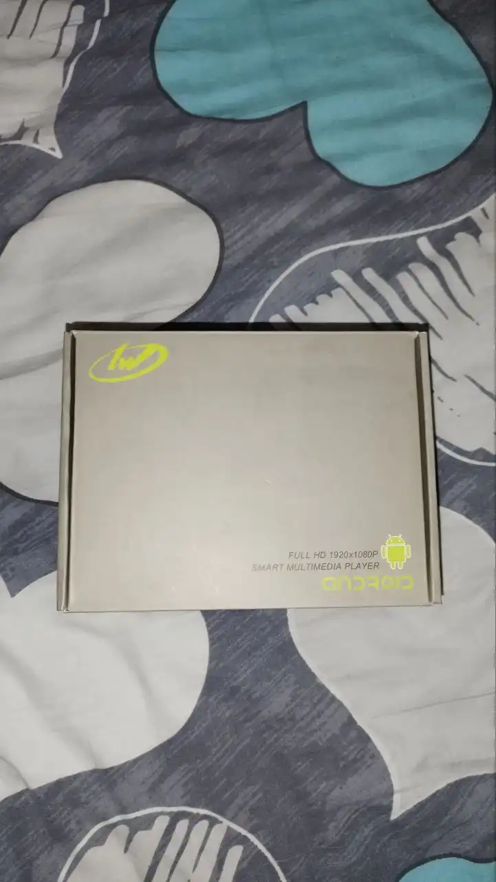 Продам ТВ приставку Android LW300