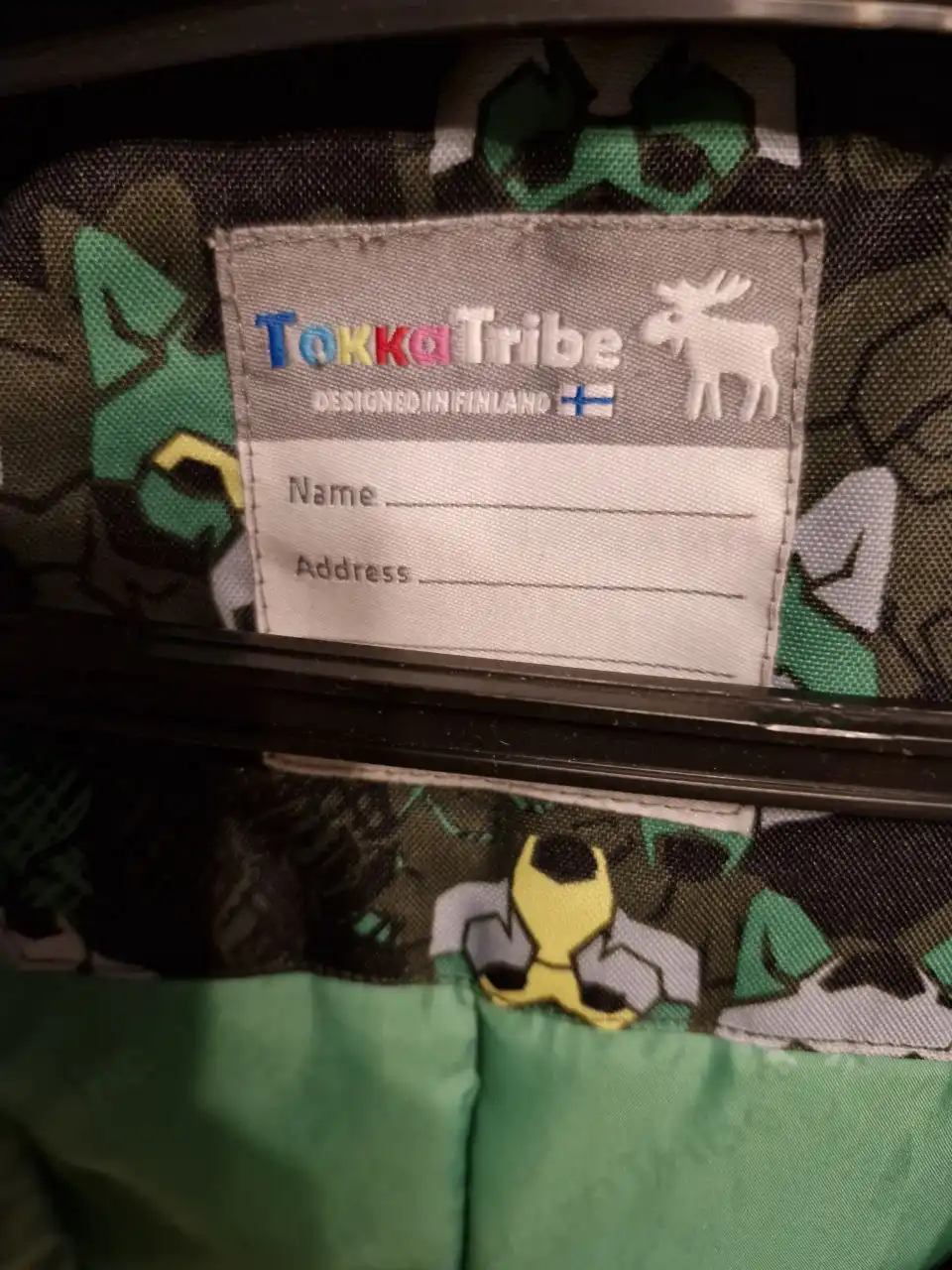 Продам зимнюю куртку на мальчика рост 116 см