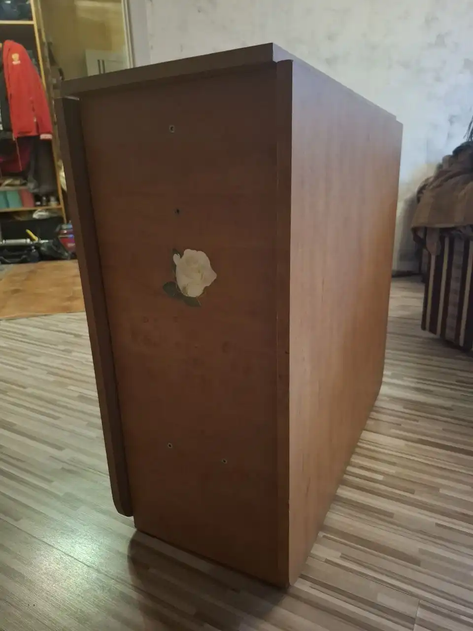 Стол-книжка в удовлетворительном состоянии