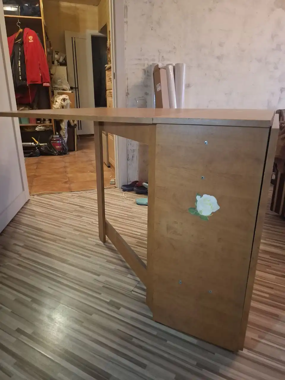 Стол-книжка в удовлетворительном состоянии