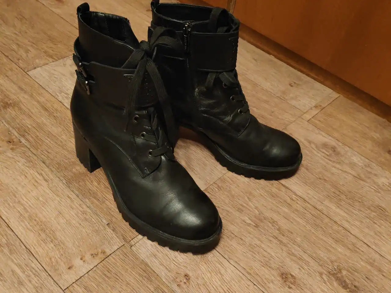 Женские ботинки Felicita из натуральной кожи размер 40