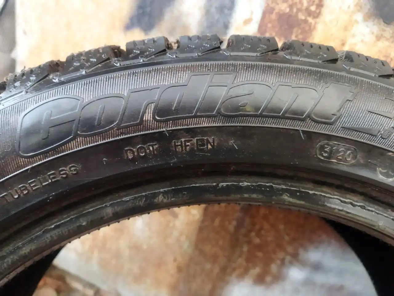 Зимняя шипованная резина Cordiant Snow Cross 225/50/17