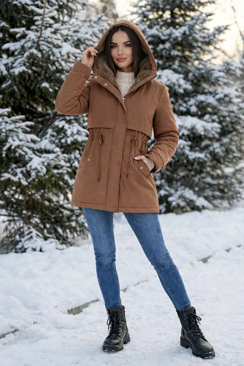 Легкая и теплая одежда размер 48-52