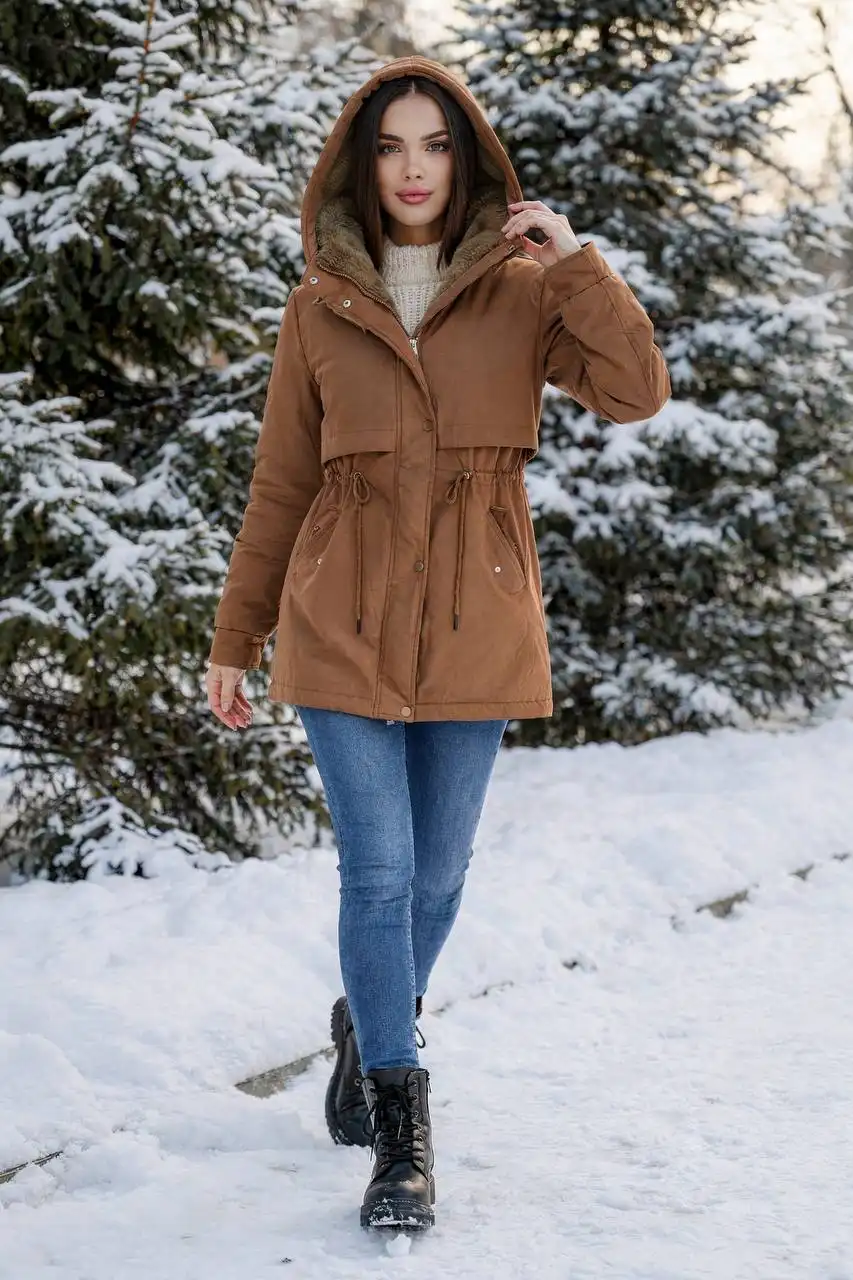 Легкая и теплая одежда размер 48-52