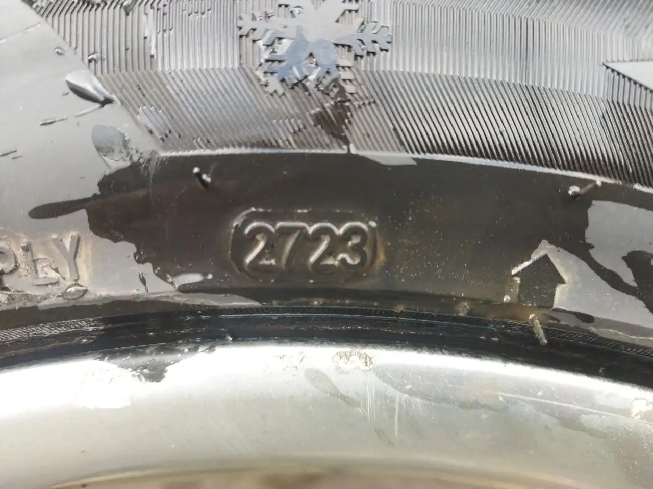 Зимние колеса VAG 225/50 R17