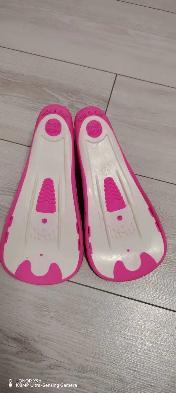 Продам ласты Италия размер 31-33