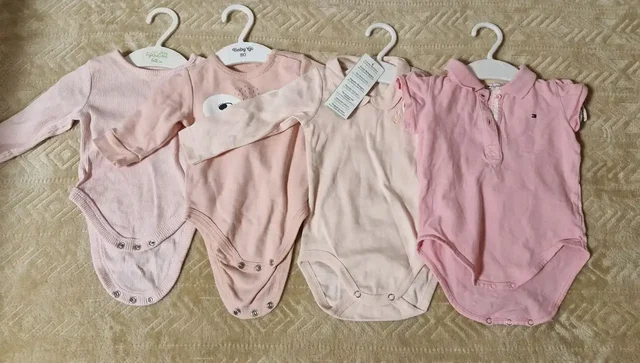 Детская одежда: 4 боди на девочку - Конверты и одеяла в Химки