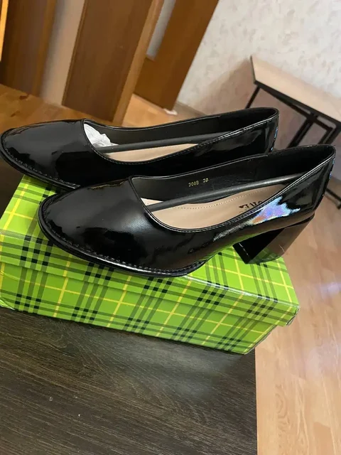 Неношеные туфли на каблуке 4 см - Вечерние платья в Химки