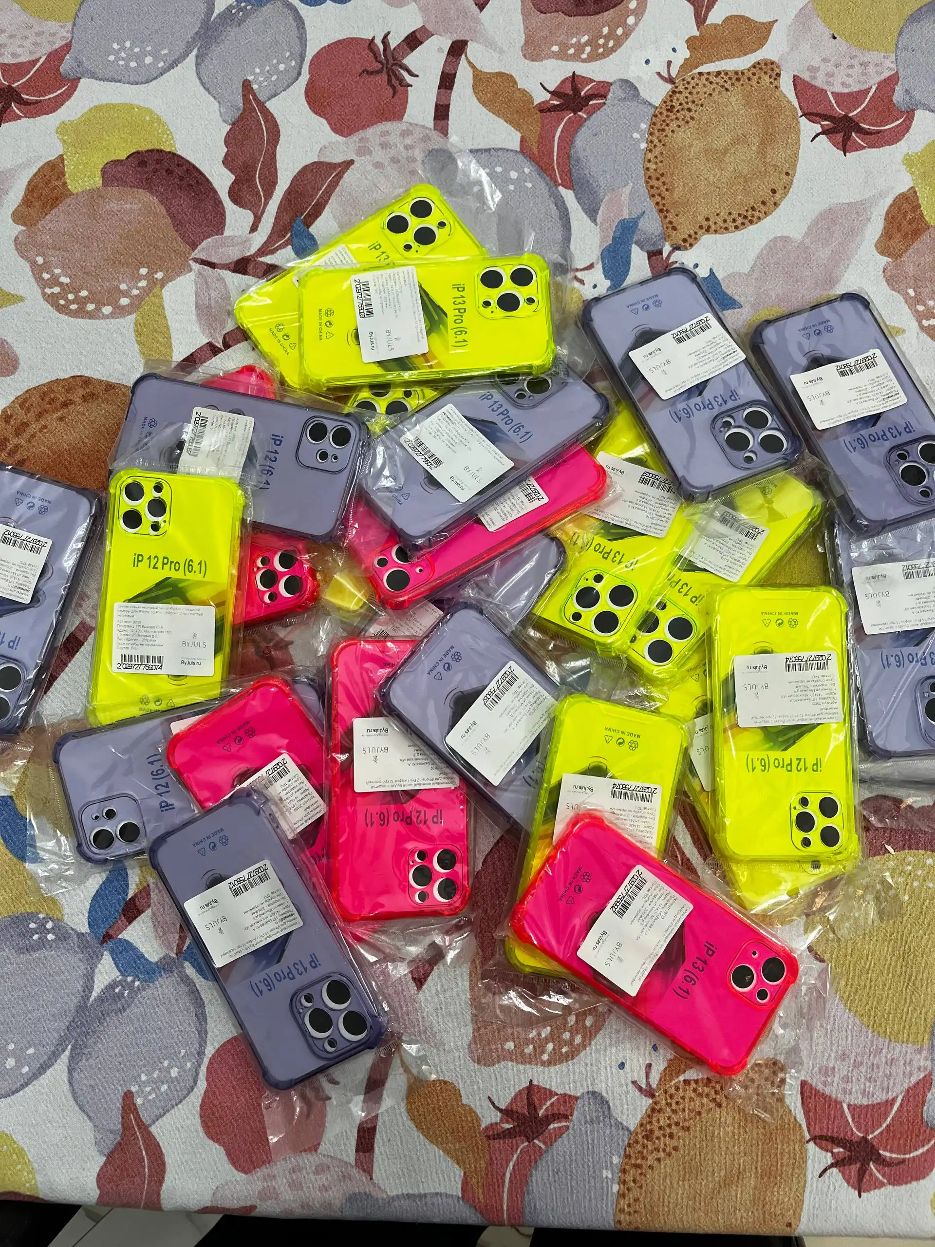 Чехлы для iPhone 12, 13, 12 Pro, 13 Pro - Аксессуары для телефонов (Электроника) в Химки