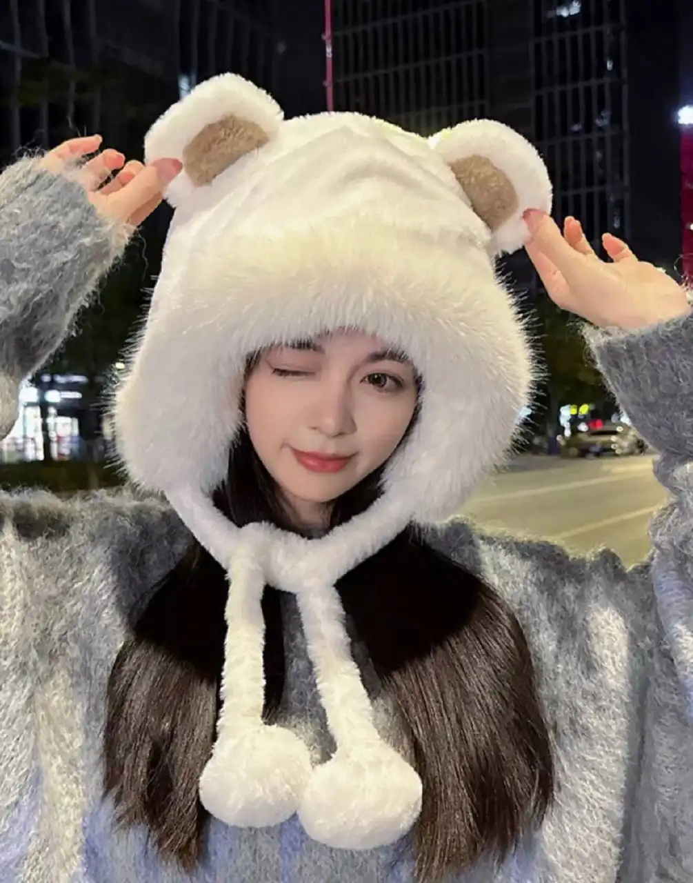 Одета пару раз, велика, в идеале - Одежда в Химки