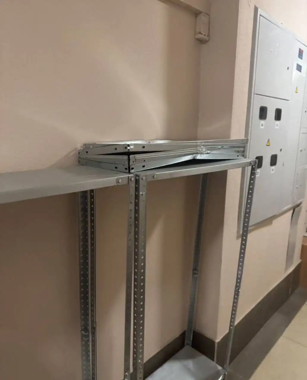 Продажа стеллажей с полками - Мебель (Для дома и дачи) в Химки