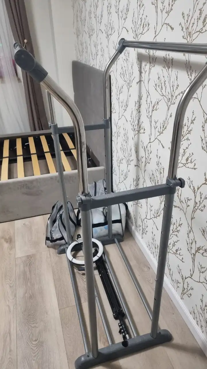 Вешалка напольная без колёсиков - Барахолка в Химки