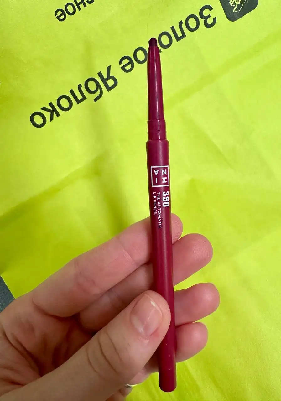 Помада ягодного оттенка, новый товар - Косметика (Красота и здоровье) в Химки