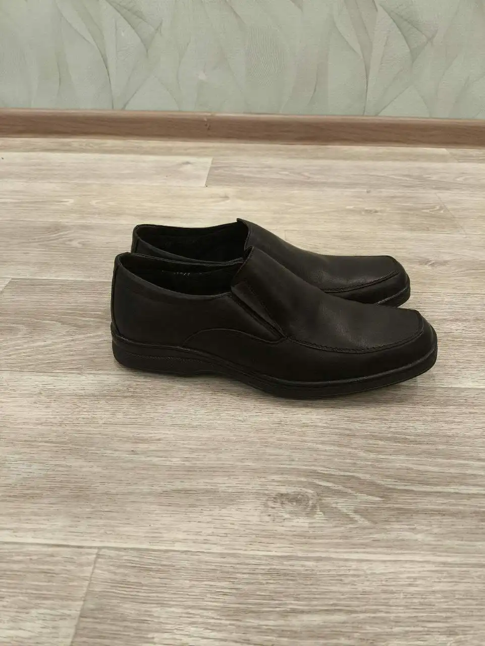 Мужская кожаная обувь 43-44 размера