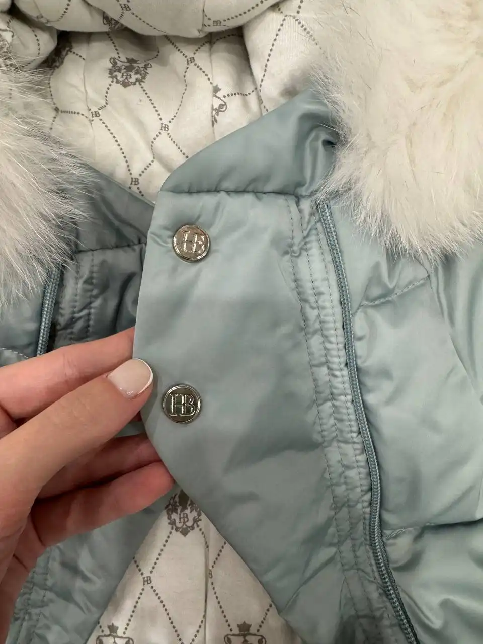 Продажа зимнего комбинезона