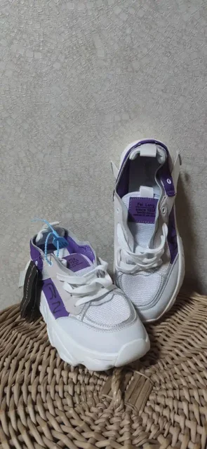 Кроссовки размер 41 - Одежда в Владивосток