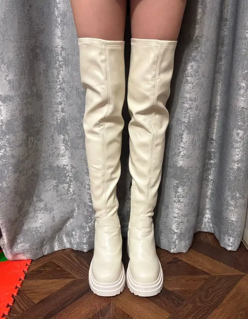 Продам бежевые сапоги-ботфорты для образа Снегурочки - Одежда в Владивосток